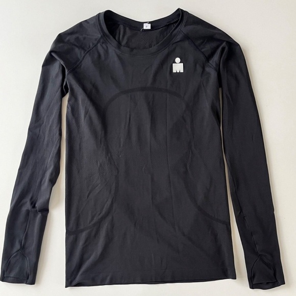 Lululemon Women’s Black Long Sleeve Athletic Shirt with Thumbholes Size 8 - Picture 1 of 3